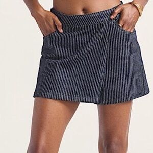 Vans Sirelle Wrap Skort - NWT - Size 30